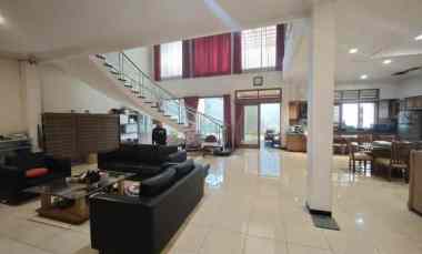 dijual rumah mekarwangi