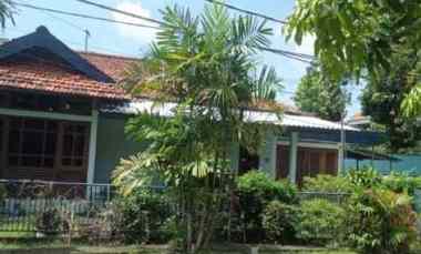 dijual rumah menanggal