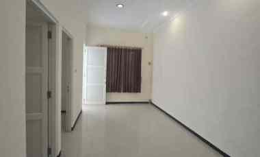 dijual rumah menganti