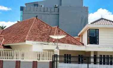 dijual rumah menteng