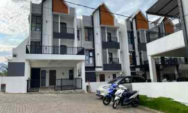 dijual rumah merjosari