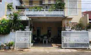 Dijual Rumah Ada Kos di Meruya Ilir Kembangan Jakarta Barat