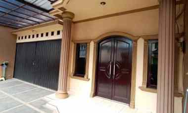 dijual rumah meruya utara
