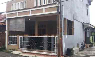 dijual rumah meruyung kec limo kota