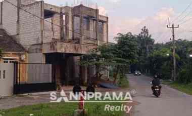 Rumah View Sungai di Meruyung Limo Asri, Tenang Strategis