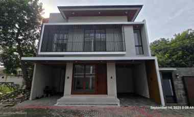 dijual rumah mewah 2 5 lantai di cibubur