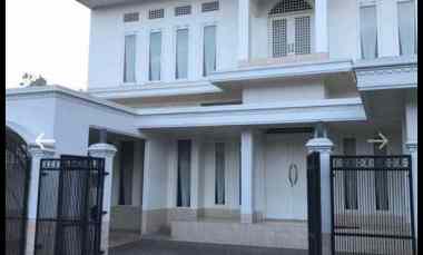 Dijual Rumah Mewah Awiligar Sayap Dago Bandung Utara