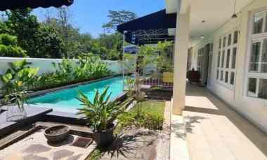 dijual rumah mewah dengan private pool di sentul city