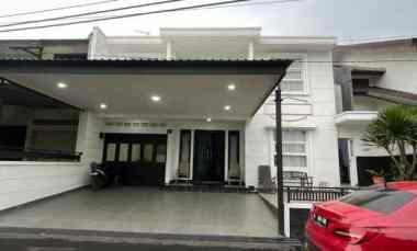 Dijual Rumah Mewah Fully Furnished di Kopo Bandung