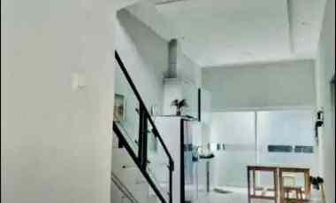 dijual rumah mewah lokasi strategis di bandung