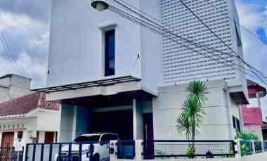 dijual rumah modalan