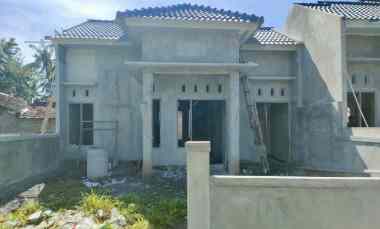 dijual rumah moyudan