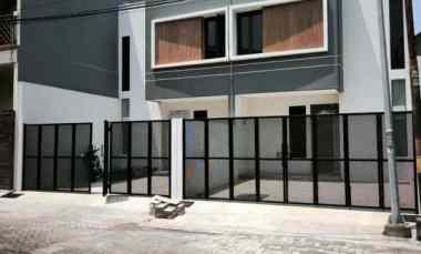 Rumah Baru Minimalis Mulyosari dekat Pakuwon City, ITS, Galaxy Mall