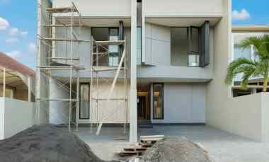 dijual rumah mulyosari prima