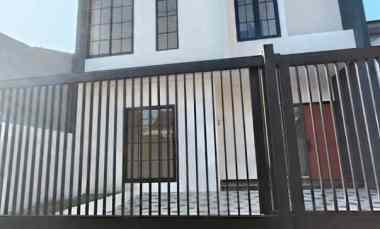 dijual rumah mulyosari utara