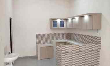 dijual rumah mulyosari utara