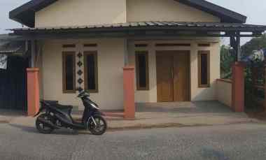 dijual rumah murah pinggir jalan raya sepatan
