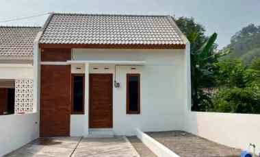 Dijual Rumah Murah View Bukit Persawahan di Prambanan