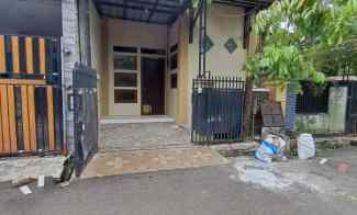 Rumah Dijual di Mutiara Gading Riveara Karang Satria Bekasi