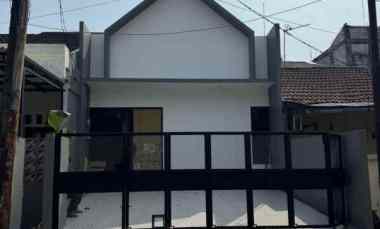 dijual rumah mutiara gading timur
