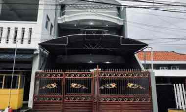 dijual rumah ngagel wasana