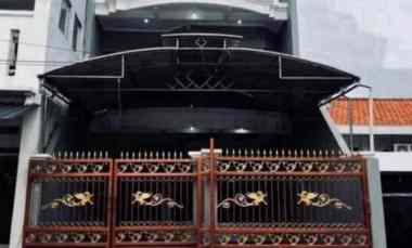 dijual rumah ngagel wasana