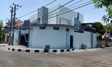Dijual Rumah Hook Nginden Surabaya Row Jalan 4 Mobil, Nego