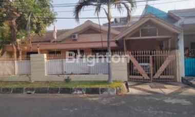 dijual rumah nginden intan
