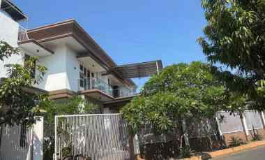 Dijual Rumah Mewah HOOK di Perumahan Nginden Intan Barat
