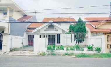 dijual rumah nginden intan utara