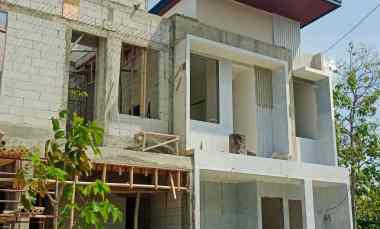 Satu Unit Terakhir Rumah 2 lantai Syariah Type 77/78m2 Ponorogo
