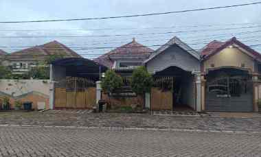 dijual rumah nirwana eksekutif