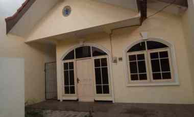 dijual rumah nirwana eksekutif