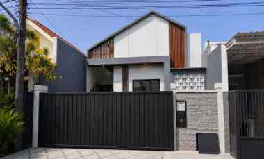 dijual rumah nirwana eksekutif