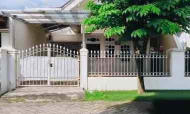 dijual rumah nirwana eksekutif