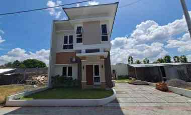 dijual rumah nogotirto