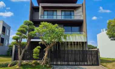 dijual rumah north emerald mansion