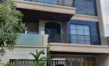 dijual rumah north emerald mansion