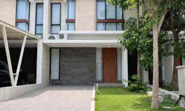 dijual rumah northwest lake citraland