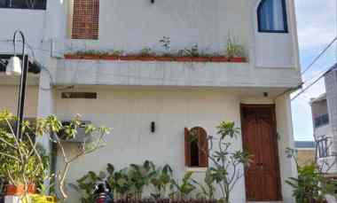 dijual rumah nuansa alam setiabudi