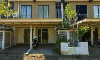 dijual rumah oakwood royal residence