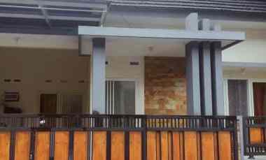 dijual rumah oro oro ombo