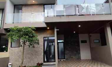 dijual rumah oro oro ombo