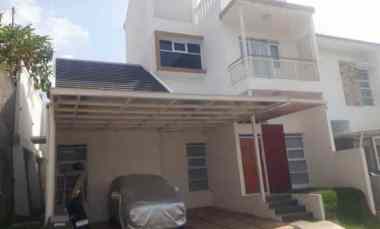 dijual rumah padasuka