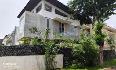 dijual rumah pakuwon city