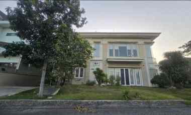 dijual rumah pakuwon city