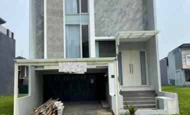dijual rumah pakuwon city