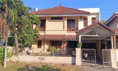 dijual rumah pakuwon city