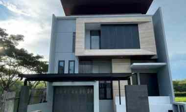 dijual rumah pakuwon city