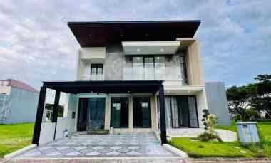 dijual rumah pakuwon city